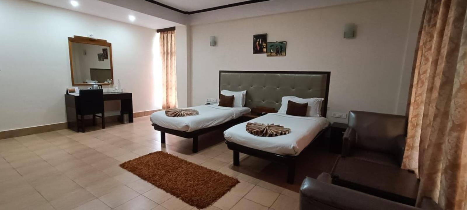 Hotel Polo Orchid Tura Esterno foto